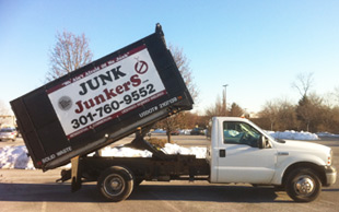 Junk Junkers Hauling Truck : Profile